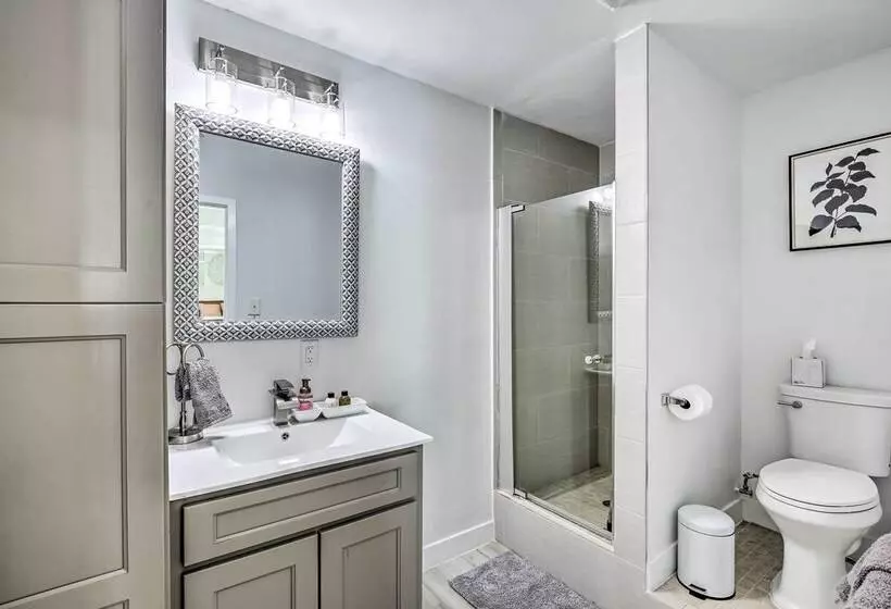 Norwalk Retreat W/ Pool ~ 11 Mi To Disneyland Park