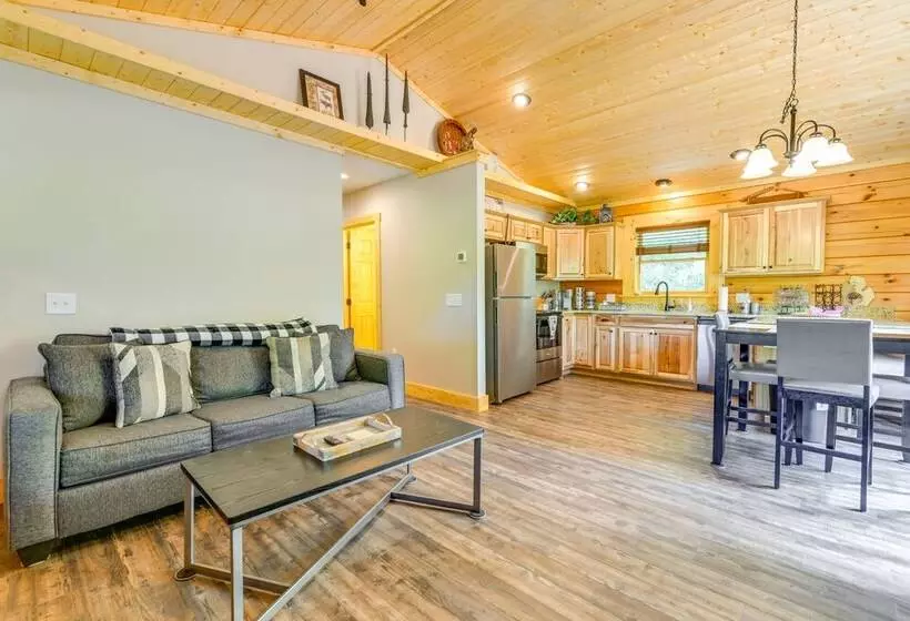 Maggie Valley Cabin 4 Mi To Cataloochee Ski Area!
