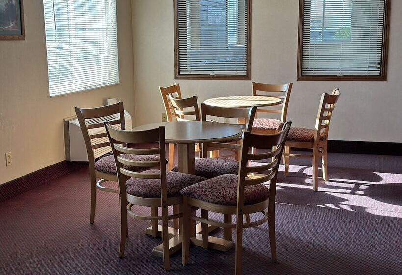 モーテル Econo Lodge