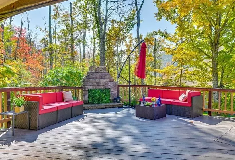 New York Retreat   Furnished Deck & Mountain Views