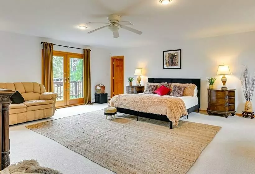 New York Retreat   Furnished Deck & Mountain Views