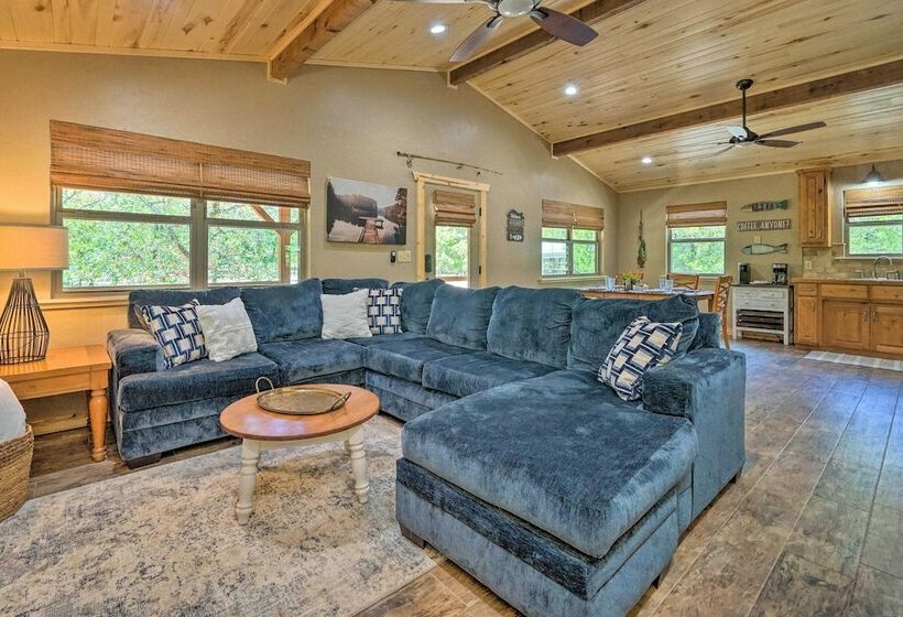 Peaceful Clayton Cabin Walk To Sardis Lake!