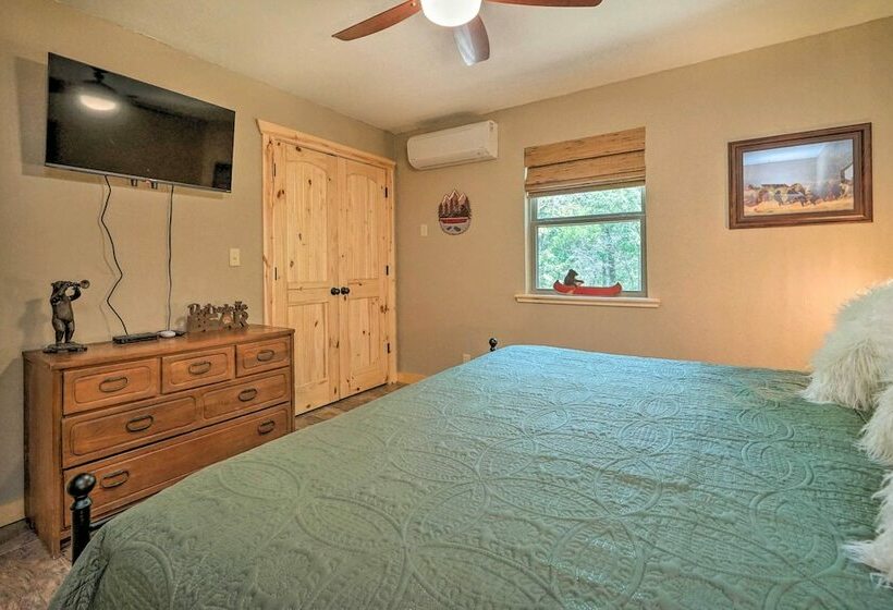 Peaceful Clayton Cabin Walk To Sardis Lake!