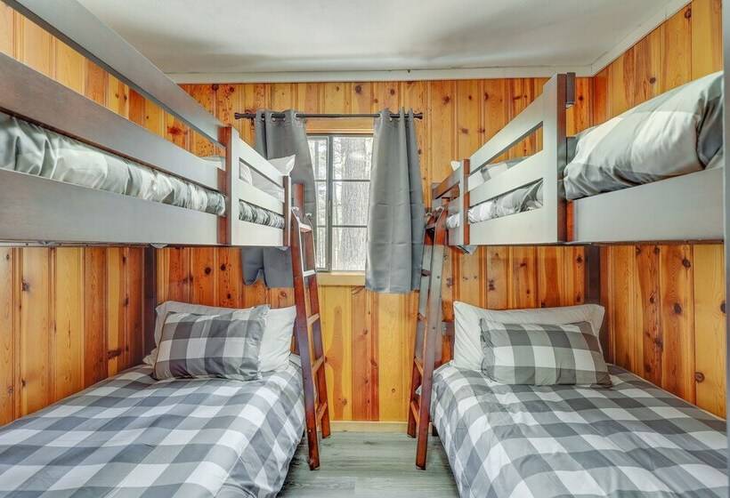 Pet Friendly Alpine Cabin W/ Gas Grill & Fireplace