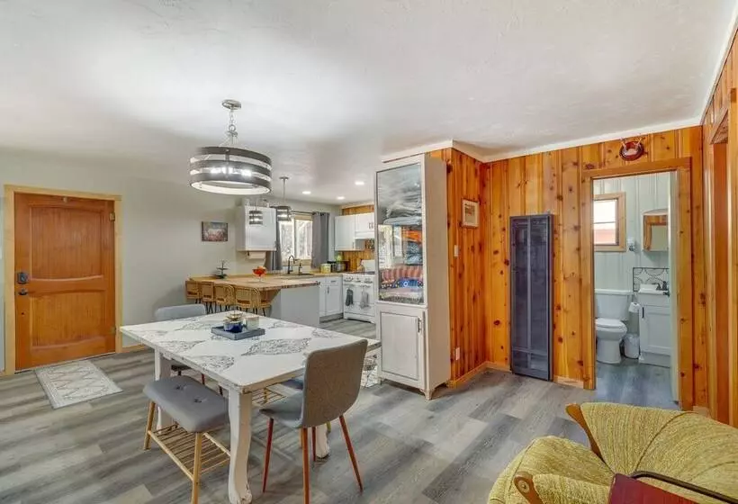 Pet Friendly Alpine Cabin W/ Gas Grill & Fireplace