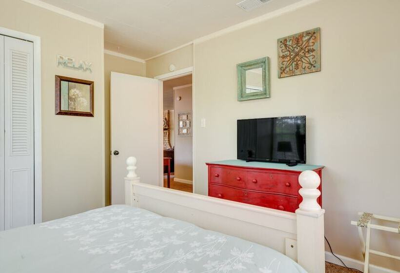 Pet Friendly Canyon Lake Home 2 Mi To Beach!