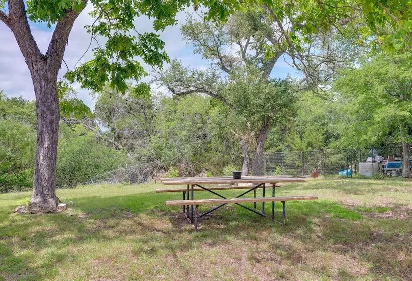 Pet Friendly Canyon Lake Home   2 Mi To Beach!
