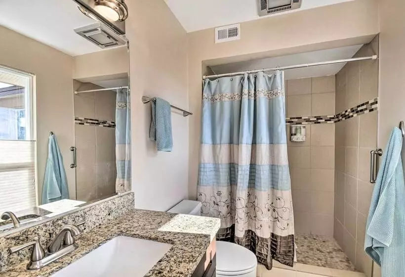 Quiet Sun City Home W/ Patio, Community Pool!