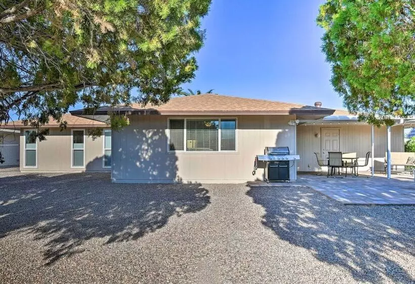 Quiet Sun City Home W/ Patio, Community Pool!