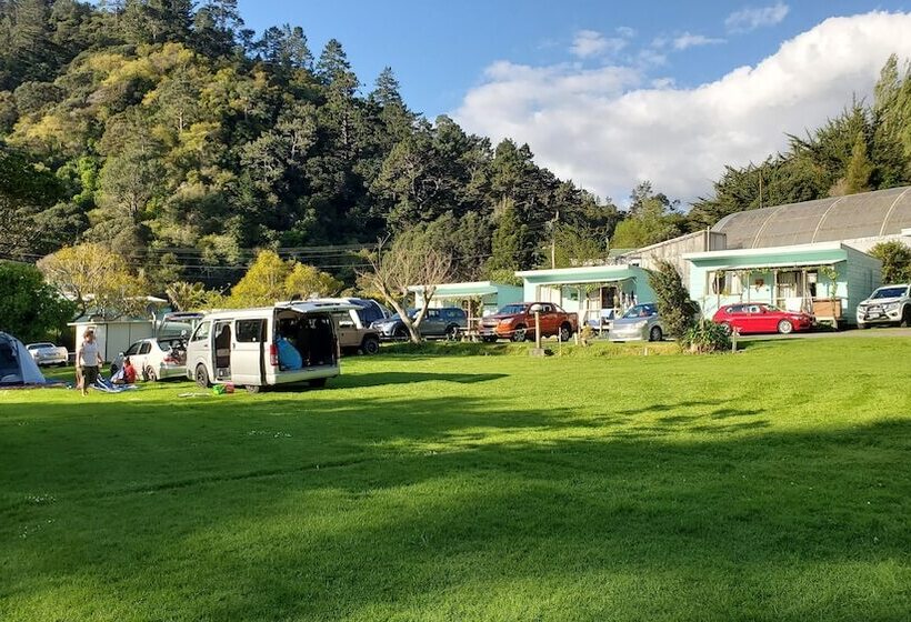 אתר נופש Dickson Holiday Park