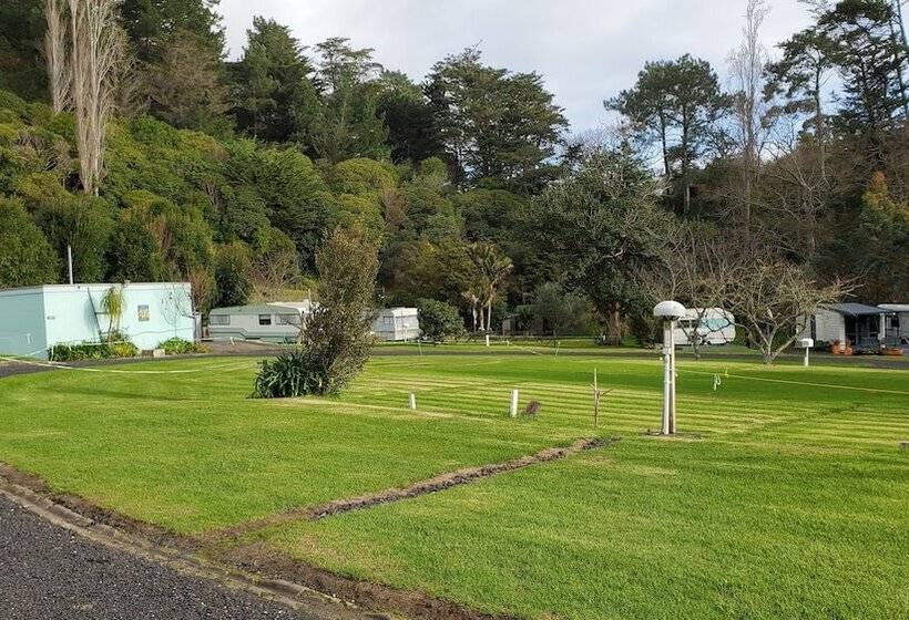 אתר נופש Dickson Holiday Park