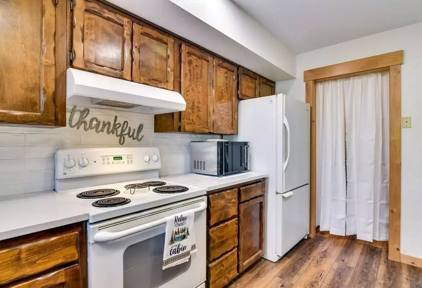 Riverfront Woodland Cabin: Wooded & Forested Views