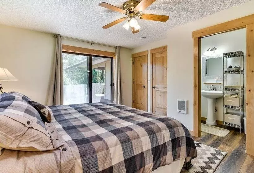 Riverfront Woodland Cabin: Wooded & Forested Views