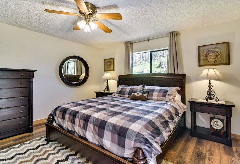 Riverfront Woodland Cabin: Wooded & Forested Views