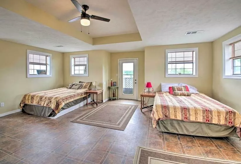 Secluded Angler S Haven   Boat + Fish!