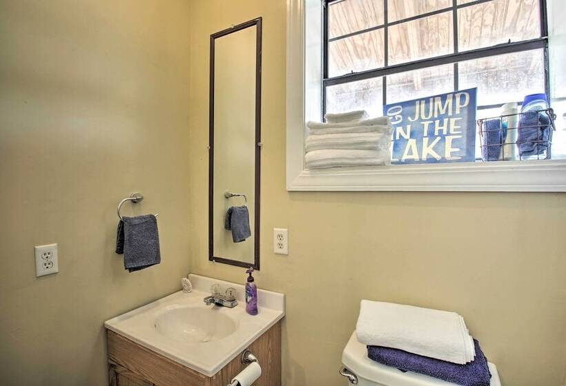 Secluded Angler S Haven   Boat + Fish!