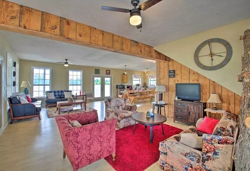 Secluded Angler S Haven   Boat + Fish!