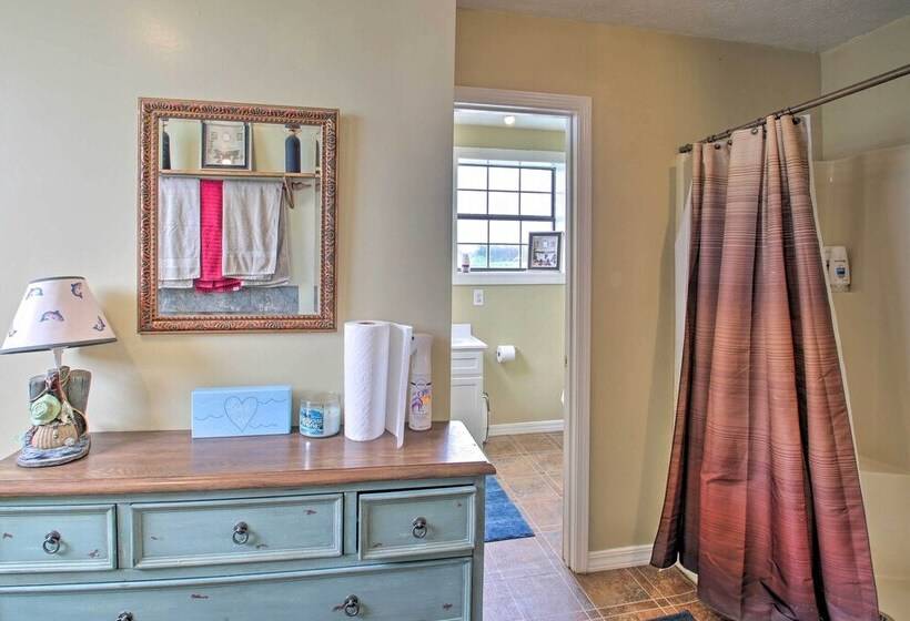 Secluded Angler S Haven   Boat + Fish!