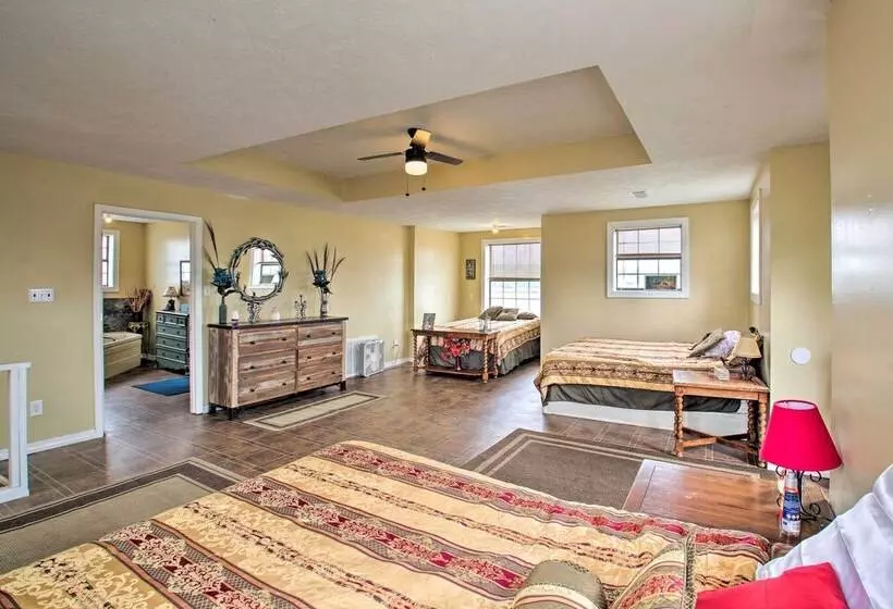 Secluded Angler S Haven   Boat + Fish!