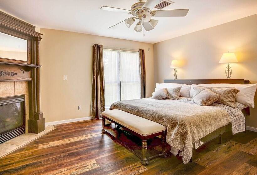 Secluded Magnolia Cottage With Pool!