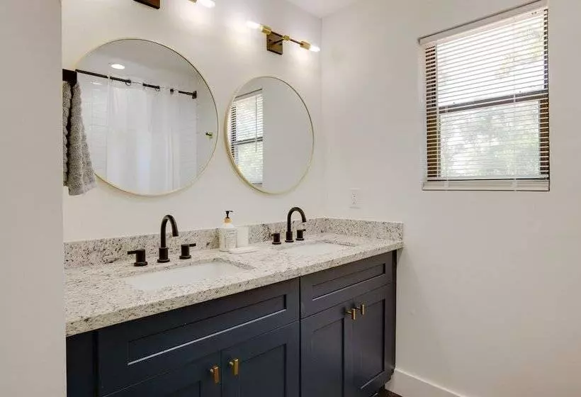 Somerville Cabin W/ Private Pool!