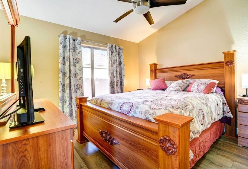 Spacious Arizona Getaway W/ Pool, Pets Welcome!