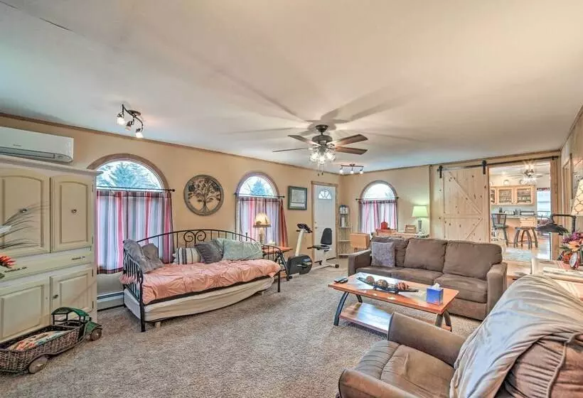 Spacious Michigan Home W/ Private Hot Tub