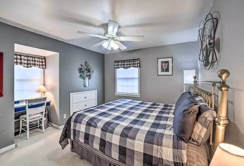 Spacious Michigan Home W/ Private Hot Tub