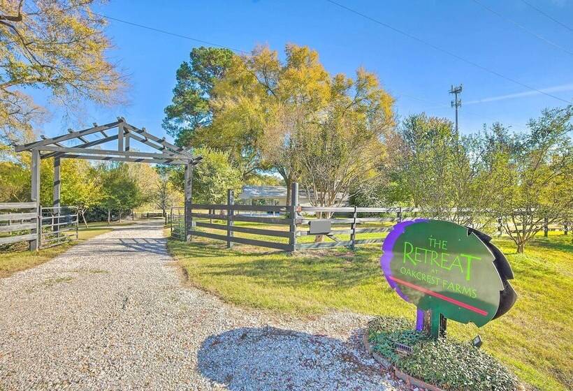 Stunning Willis Cottage On 12 Acres Of Land!