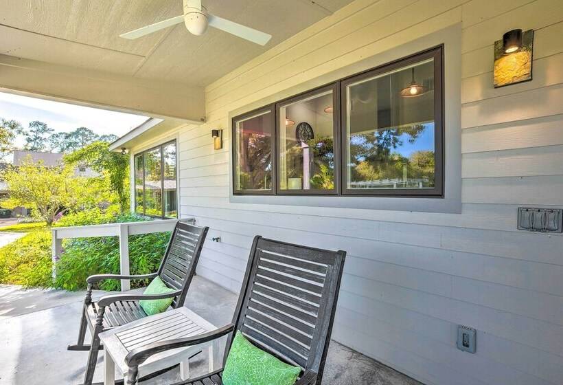 Stunning Willis Cottage On 12 Acres Of Land!