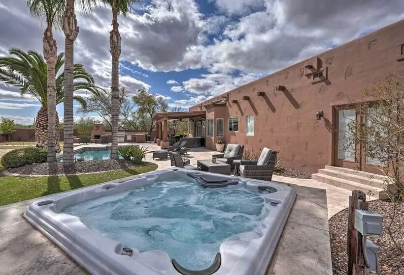 North Phoenix Desert Gem W/ Yard & Hot Tub!