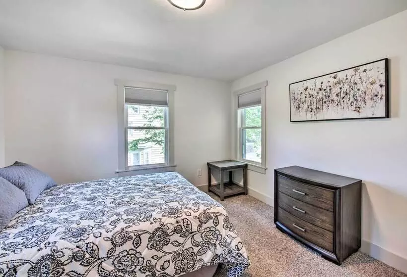 Updated Ronks Home ~ 8 Mi To Dtwn Lancaster!