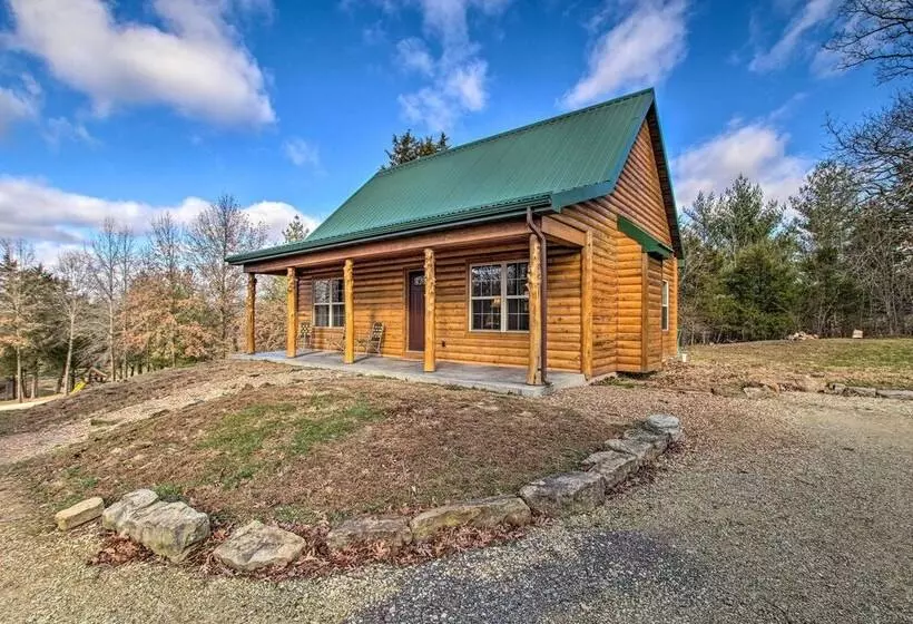 Updated Rural Retreat In New Haven Near Vineyards!