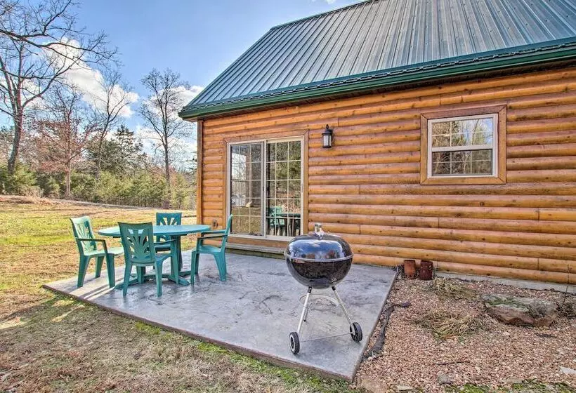 Updated Rural Retreat In New Haven Near Vineyards!