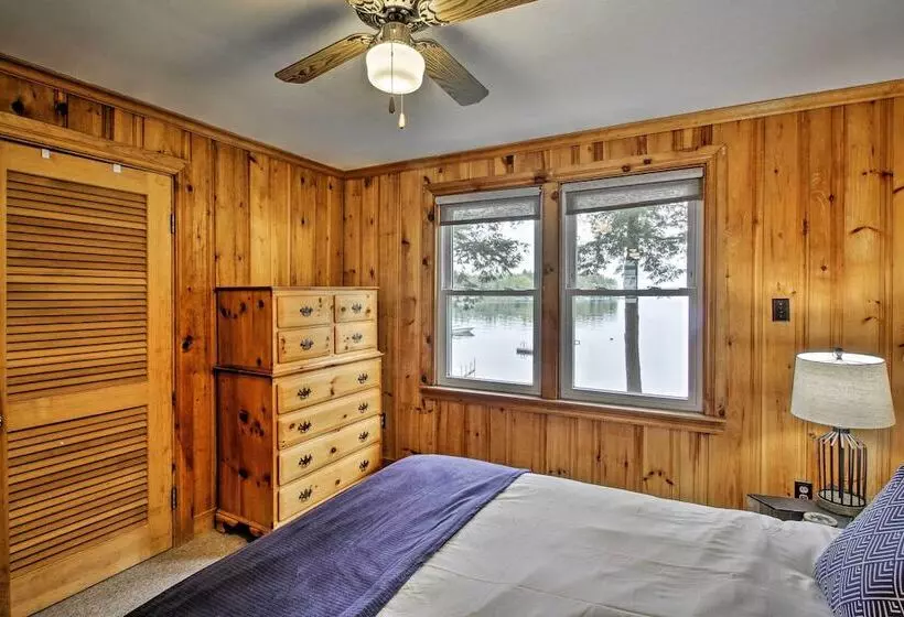 Waterfront Sebago Lake Cottage W/dock + Beach