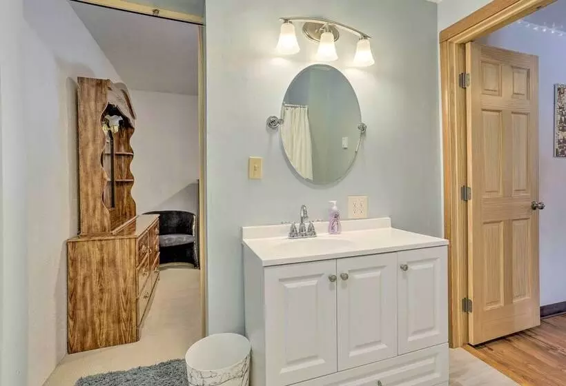 Alaskan Retreat Near Matanuska Glacier & River!