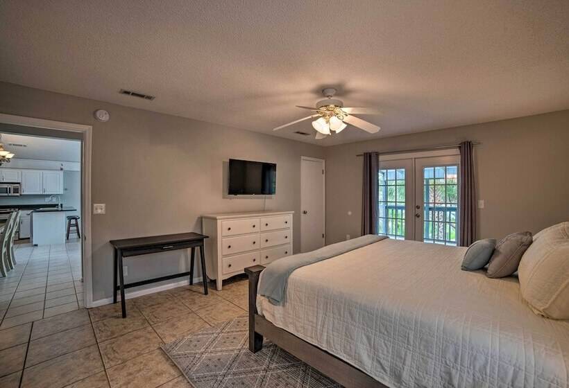 Breezy St George Island Escape W/ Private Dock!