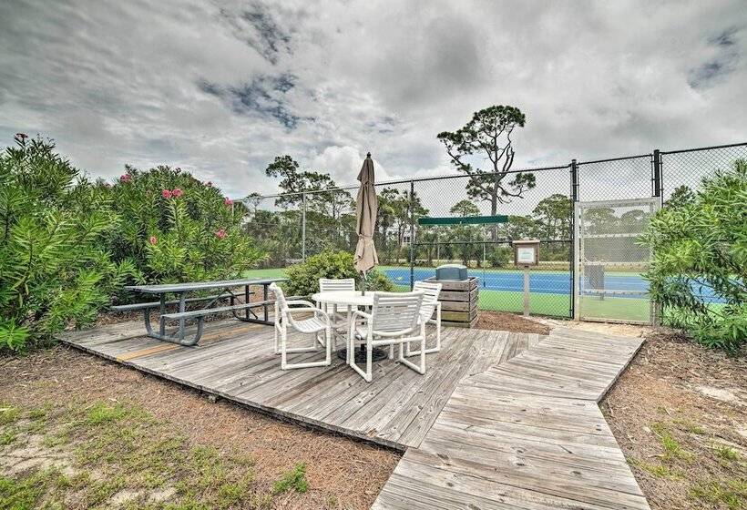 Breezy St George Island Escape W/ Private Dock!