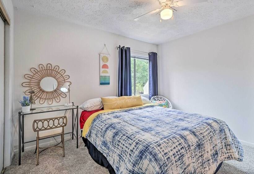 Bryan Home W/ Deck & Yard ~ 4 Mi To Texas A & M!