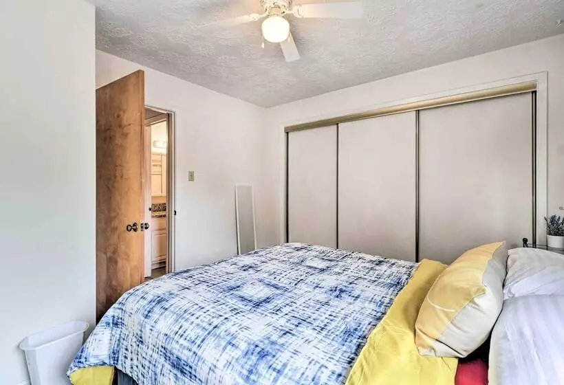 Bryan Home W/ Deck & Yard ~ 4 Mi To Texas A & M!