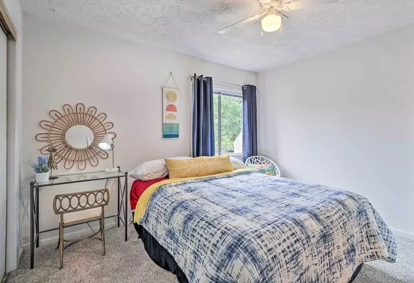 Bryan Home W/ Deck & Yard ~ 4 Mi To Texas A & M!