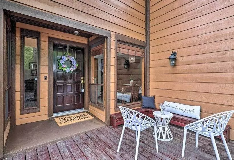 Bryan Home W/ Deck & Yard ~ 4 Mi To Texas A & M!