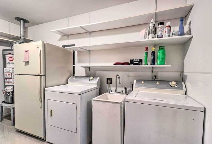 Bryan Home W/ Deck & Yard ~ 4 Mi To Texas A & M!