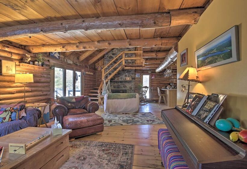 Cabin: Private Hot Tub, Walk To Pats Peak Ski Area