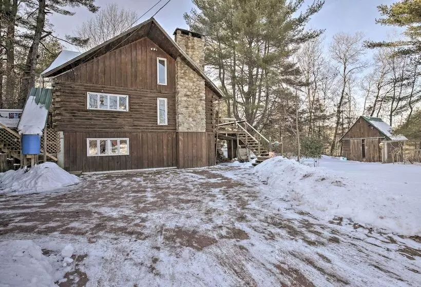 Cabin: Private Hot Tub, Walk To Pats Peak Ski Area