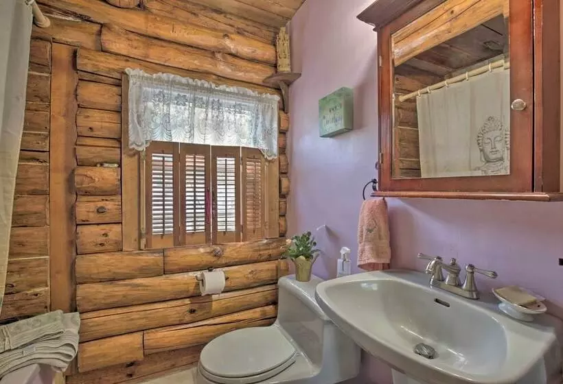 Cabin: Private Hot Tub, Walk To Pats Peak Ski Area