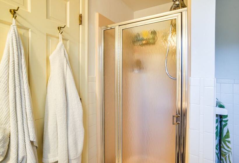 Centerville Escape W/ Pool ~ 3 Mi To Beach!