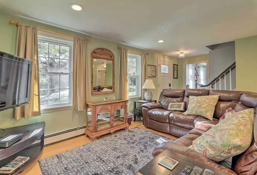 Centerville Escape W/ Pool ~ 3 Mi To Beach!