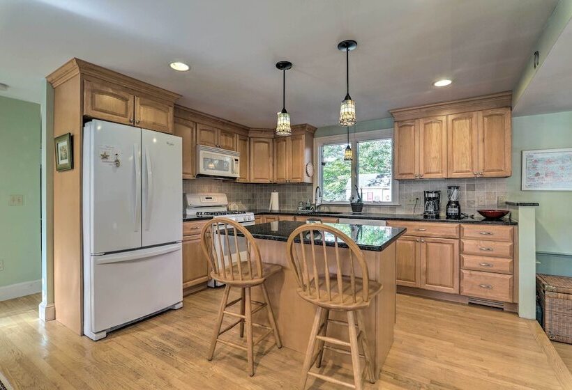 Centerville Escape W/ Pool ~ 3 Mi To Beach!