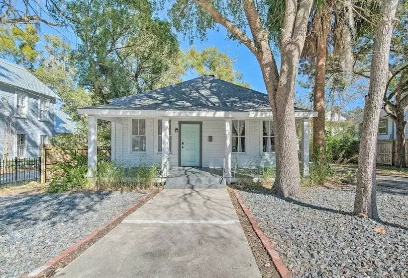 Charming 100 Year Old Home < 1 Mi To Downtown